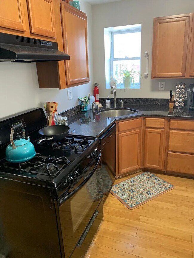 Foto del edificio - 736 S 20th St