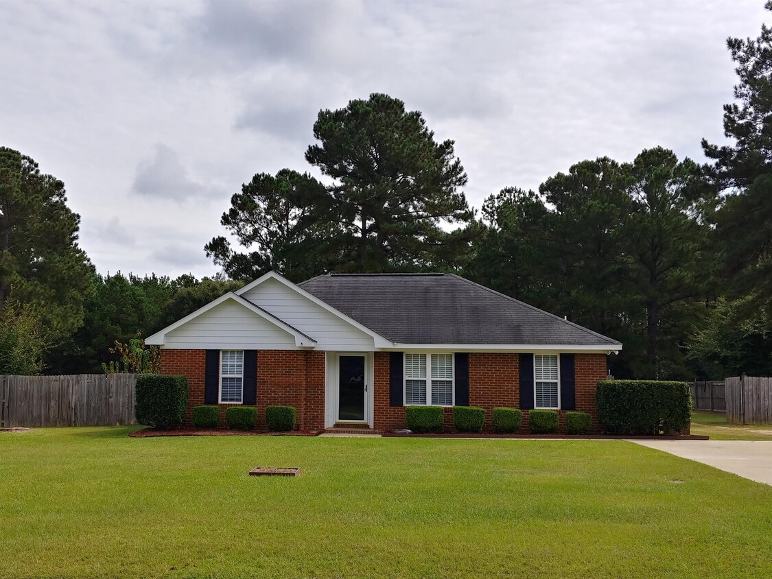 Primary Photo - 180 McDonald Ct