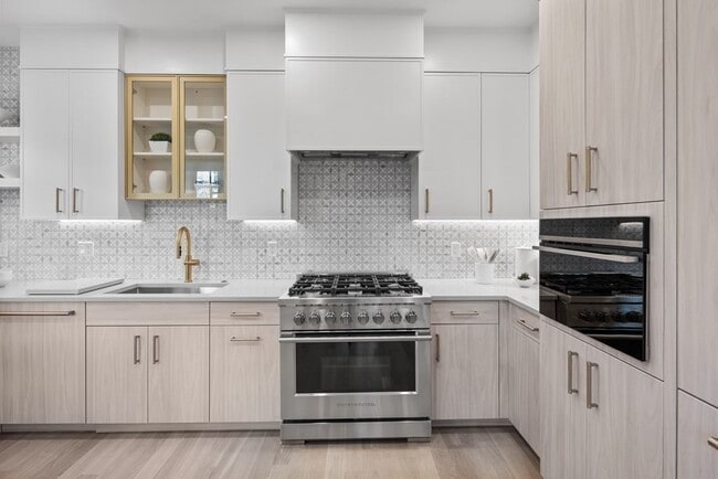 Foto del edificio - 1574 Beacon St