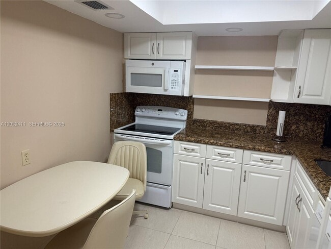 Building Photo - 851 Three Islands Boulevard