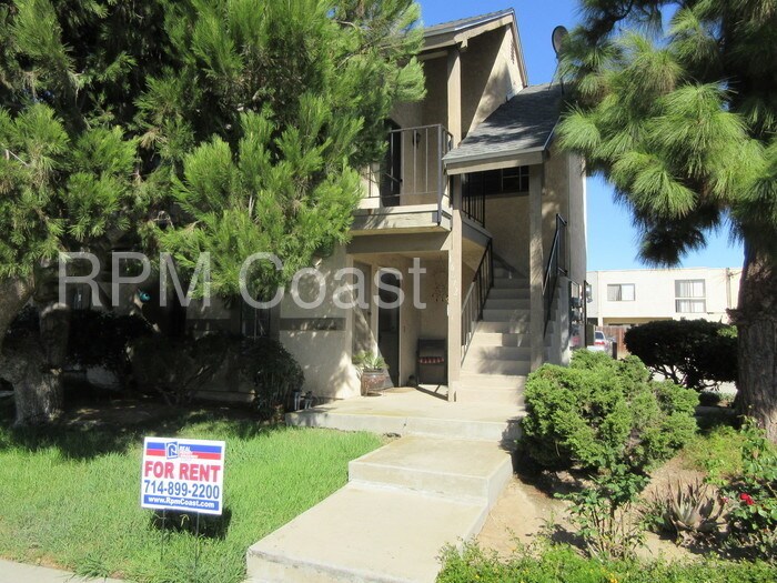 Primary Photo - 16672 Island Cir