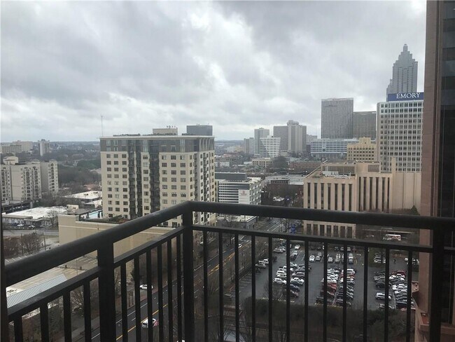 Foto del edificio - 620 Peachtree St NE