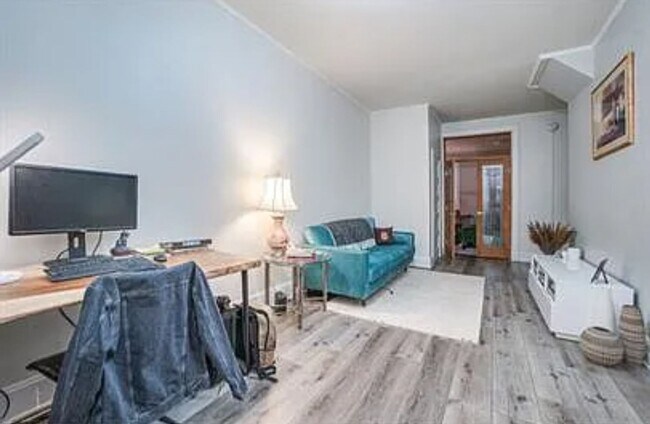 Foto del edificio - 3114 N Calvert St