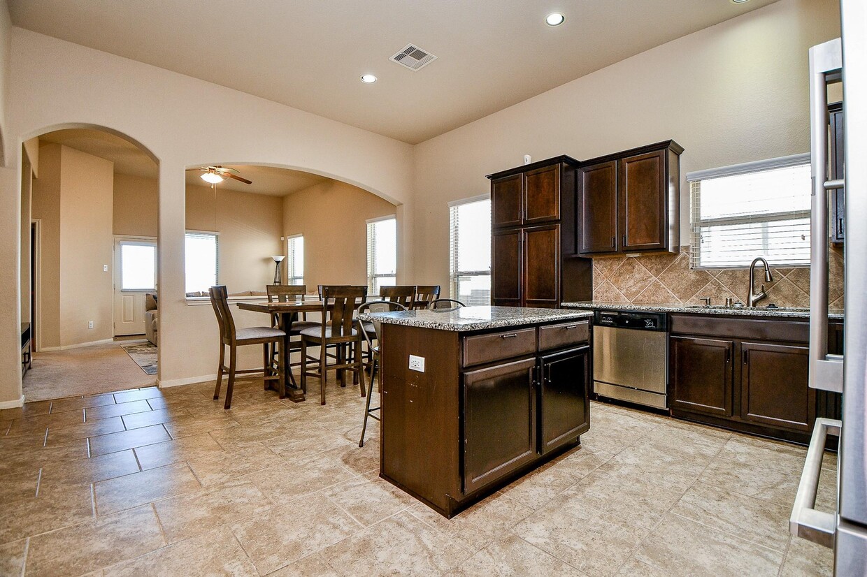 The Heart of the Home! - 3431 Arrowhead Bay Ln