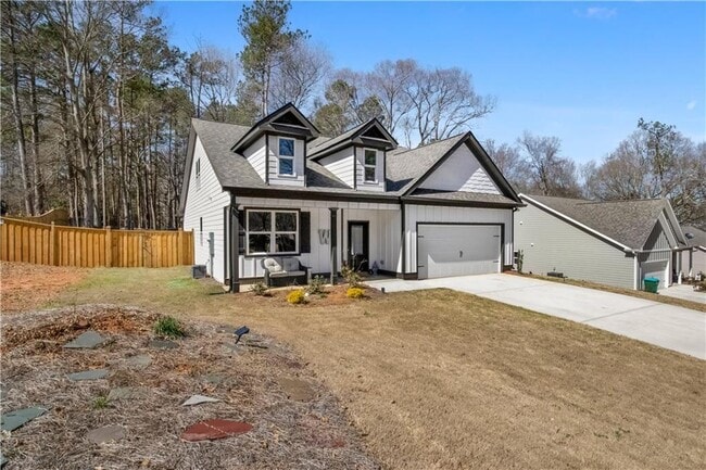 Building Photo - 205 Hospital Rd