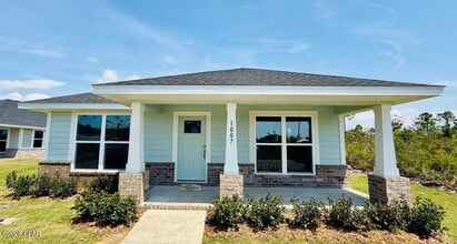 Building Photo - 1007 Bayside St