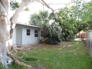 Building Photo - 2 bedroom in Bradenton FL 34205