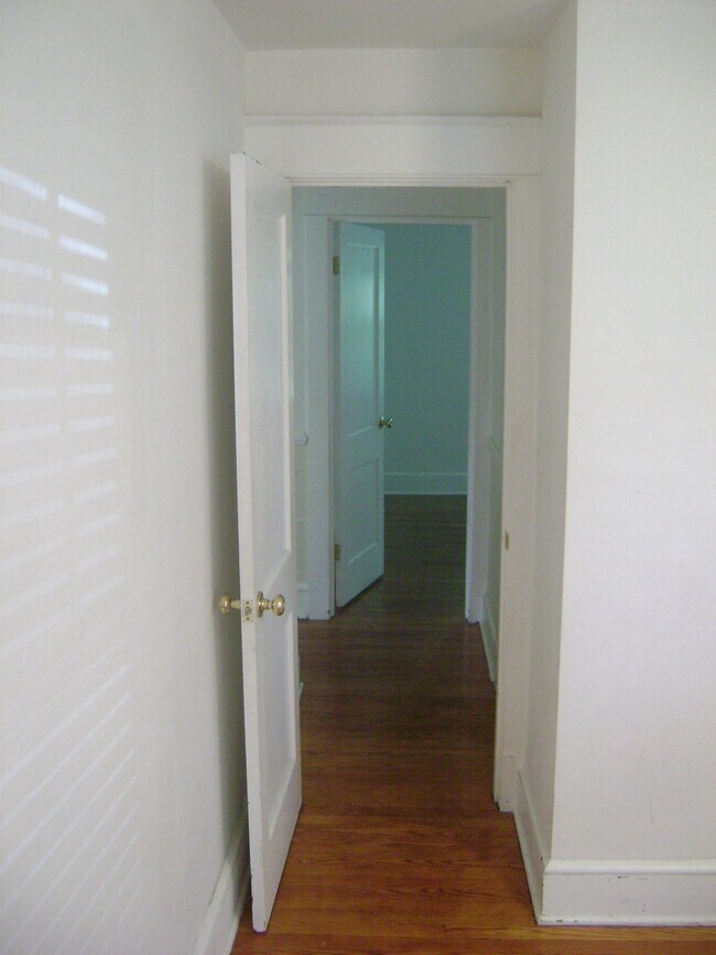 Foto del edificio - 1206 Cherry Ave
