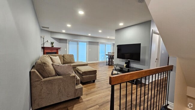 Building Photo - 56 Woods Edge Dr
