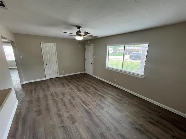 Foto del edificio - 112 Derby Ln