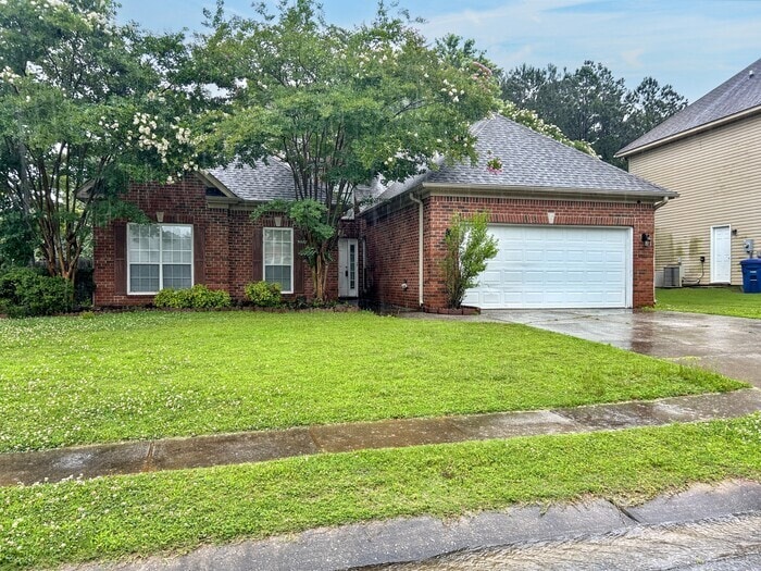 Foto principal - 125 Oxmoor Dr