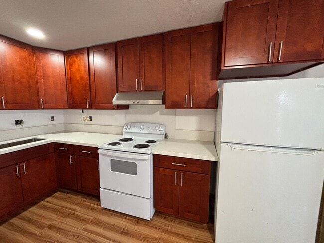 Building Photo - 2429 N School St