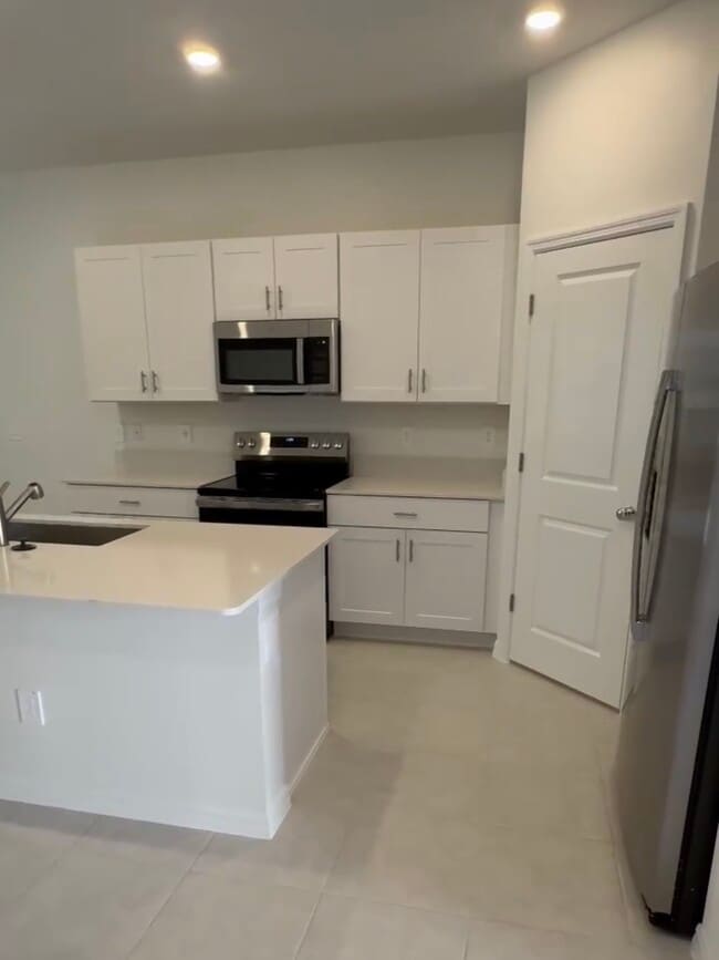 Building Photo - 10806 Keato Bch Ct