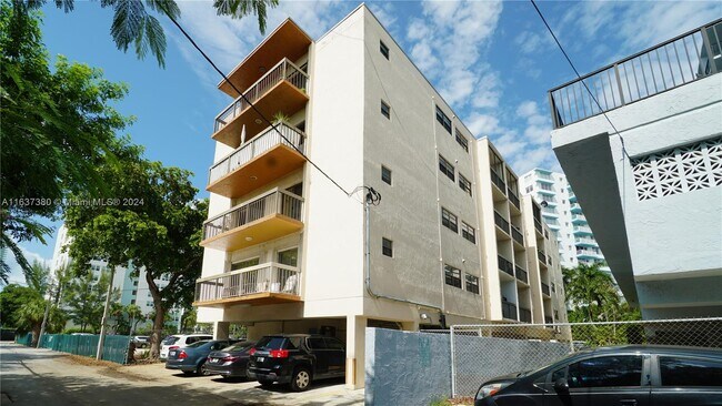 Foto del edificio - 833 West Ave