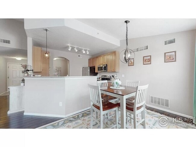 Building Photo - 1450 Blue Sky Way