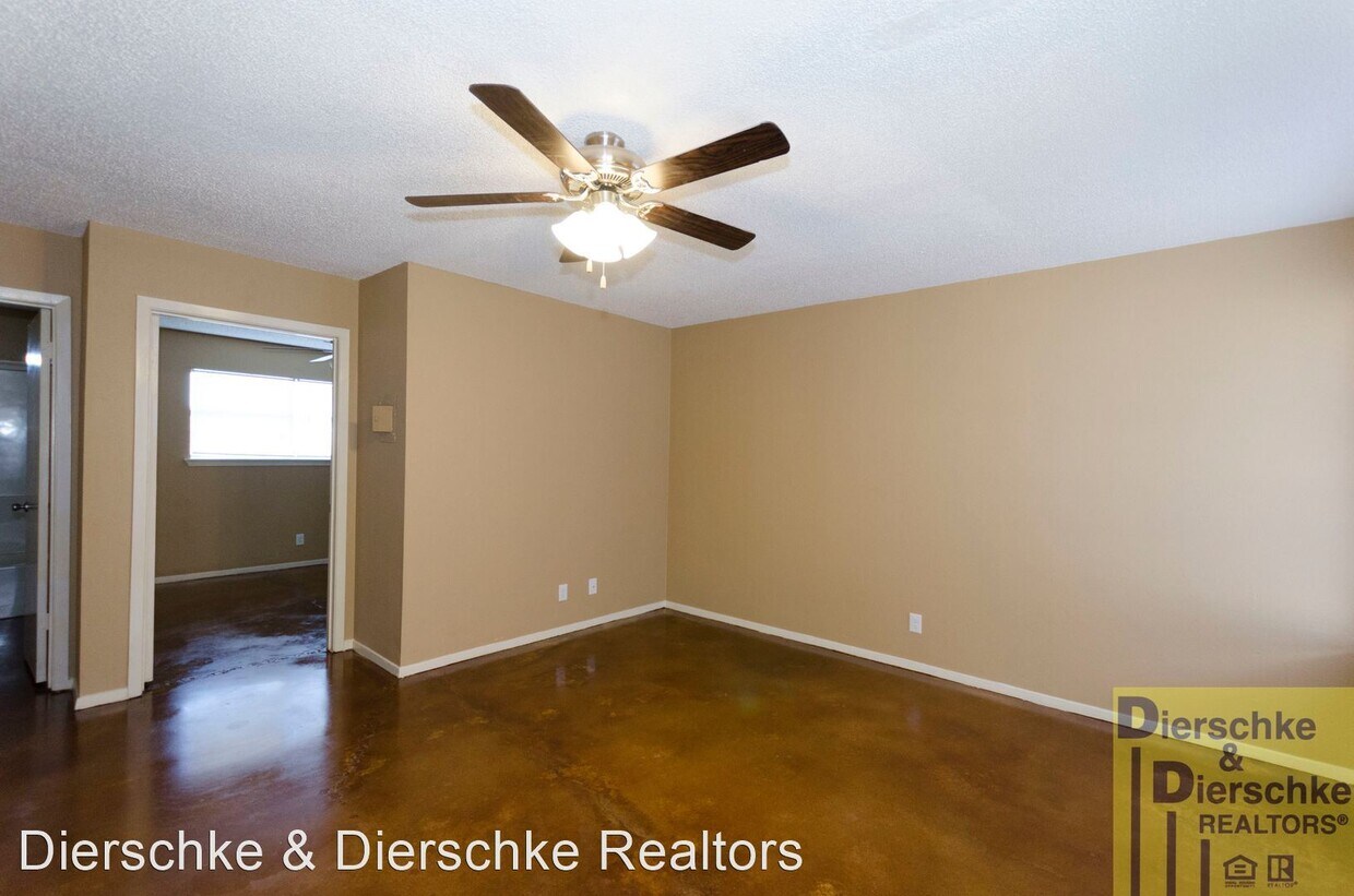 Foto principal - 2909 San Antonio St