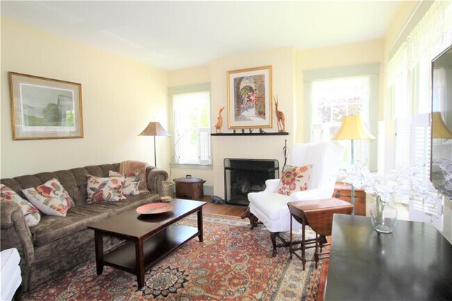 Building Photo - 141 Coggeshall Ave