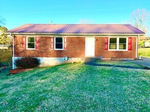Building Photo - 321 Clearview Dr