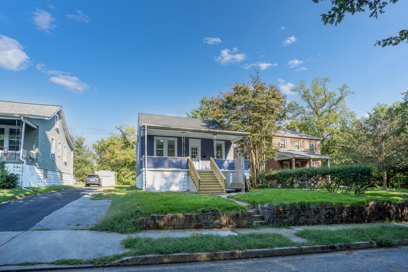 Foto principal - 2716 Woodsdale Ave