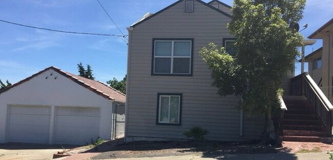 Building Photo - 173 Napa Ave