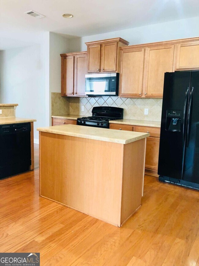 Foto del edificio - 5930 Falls Landing Dr