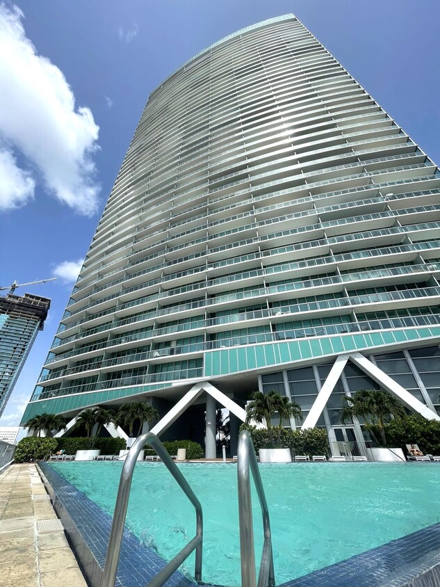 Foto principal - 888 Biscayne Blvd