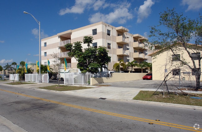 Building Photo - Montego Bay Condominiums