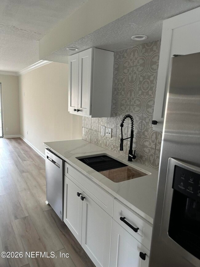 Foto del edificio - 5375 Ortega Farms Blvd