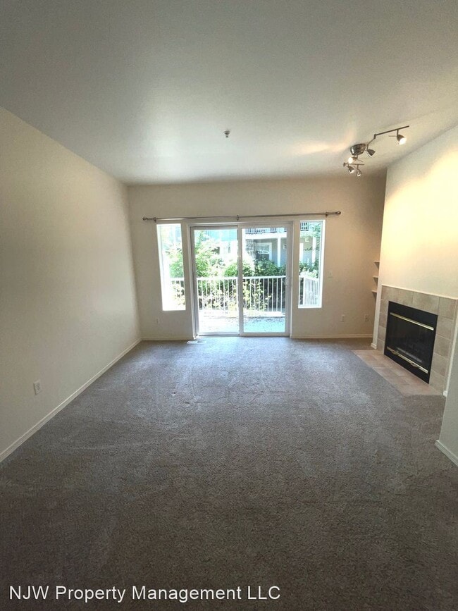 Building Photo - 2 br, 2.5 bath House - 14174 SW Barrows Rd #2