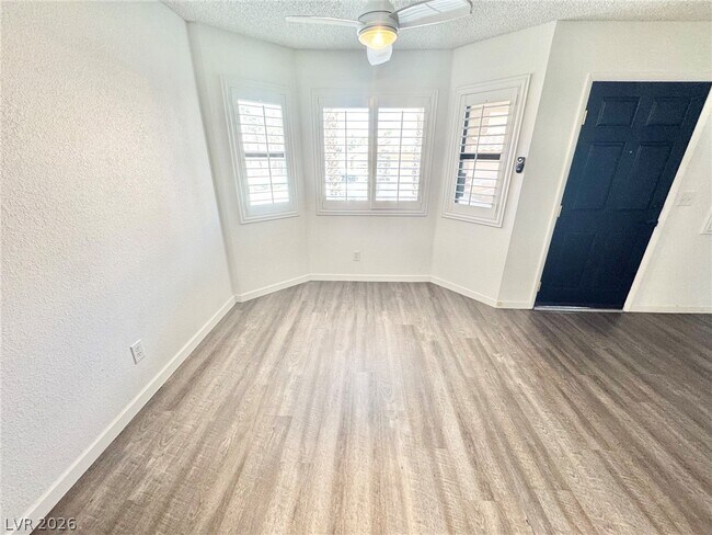 Foto del edificio - 1008 Falconhead Ln