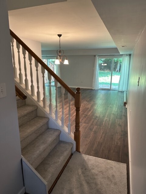 Foto del edificio - 802 Worthington Dr