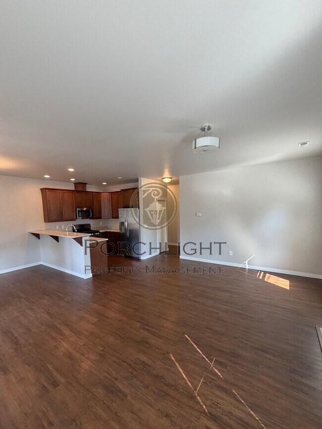 Building Photo - 600 Pioneer Ct