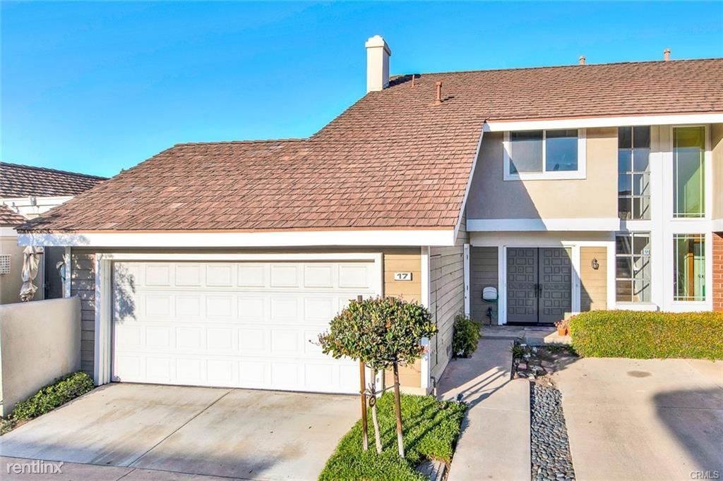 Primary Photo - 3 br, 2.5 bath Condo - 17 Pebblewood