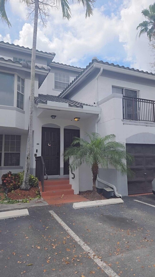 Building Photo - 751 SW 148th Ave