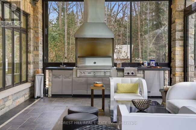 Building Photo - 40 Golf Ave