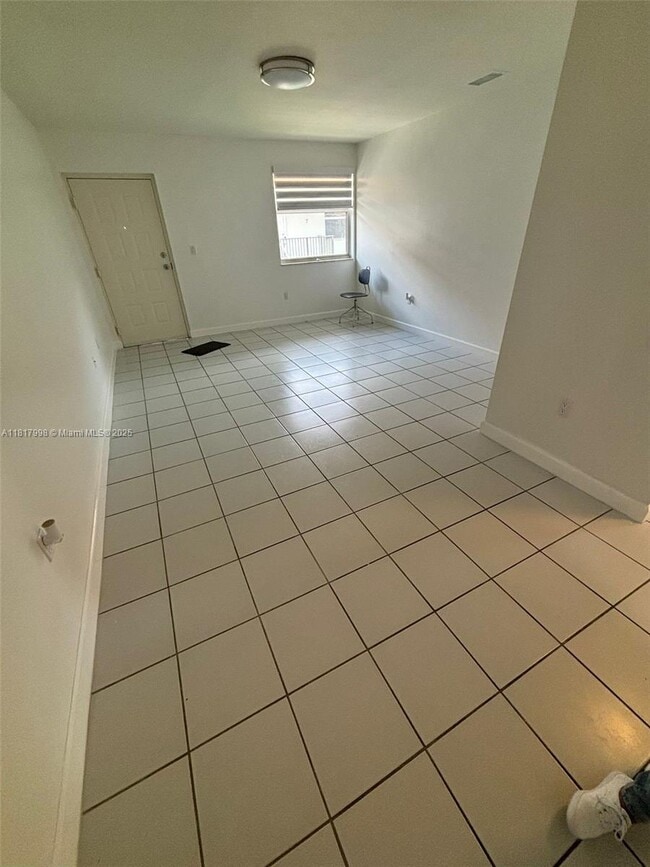 Building Photo - 7111 SW 129th Ave