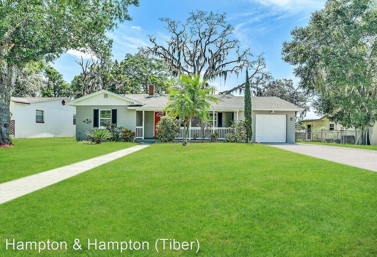Primary Photo - 3 br, 2 bath House - 1115 N POWERS DRIVE