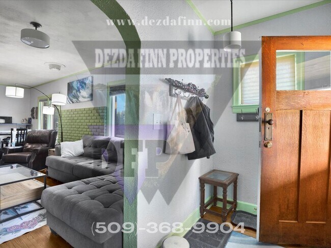 Building Photo - Northside 3Bed, 1Bath Vintage Bungalow