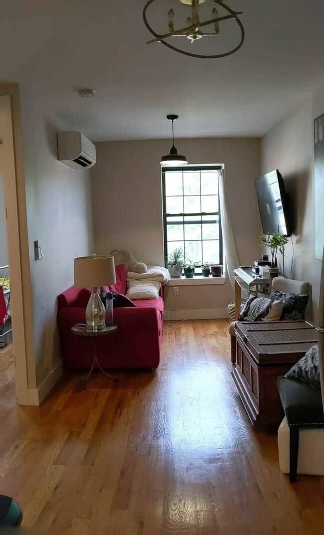 Foto del edificio - 1030 Bedford Ave