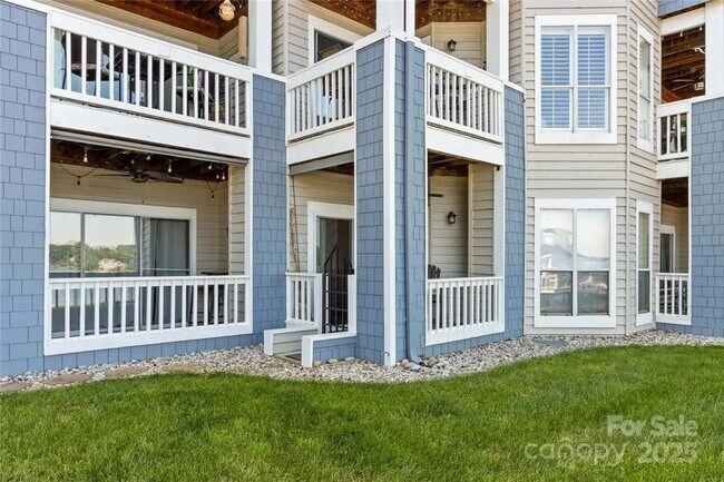 Foto del edificio - 928 Southwest Dr