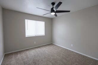 Building Photo - 15100 Golden Eagle Dr