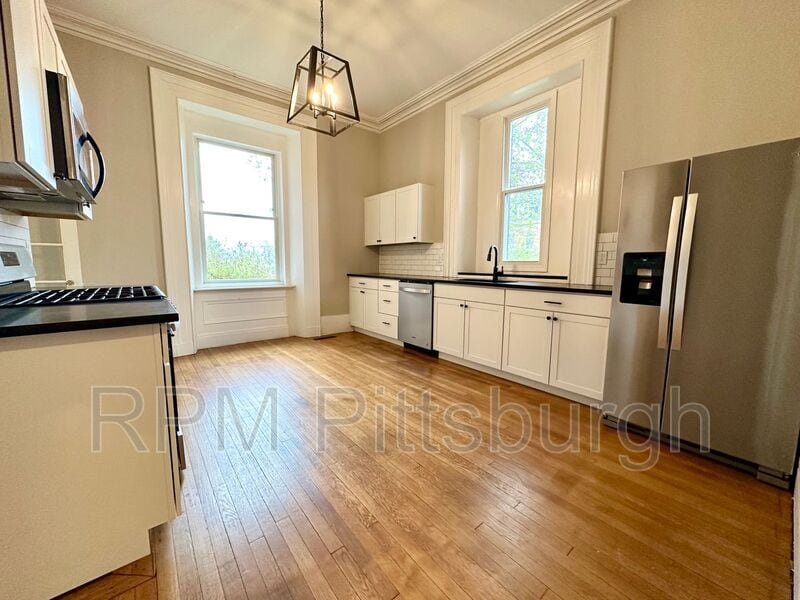 Photo - 1239 Superior Ave 1