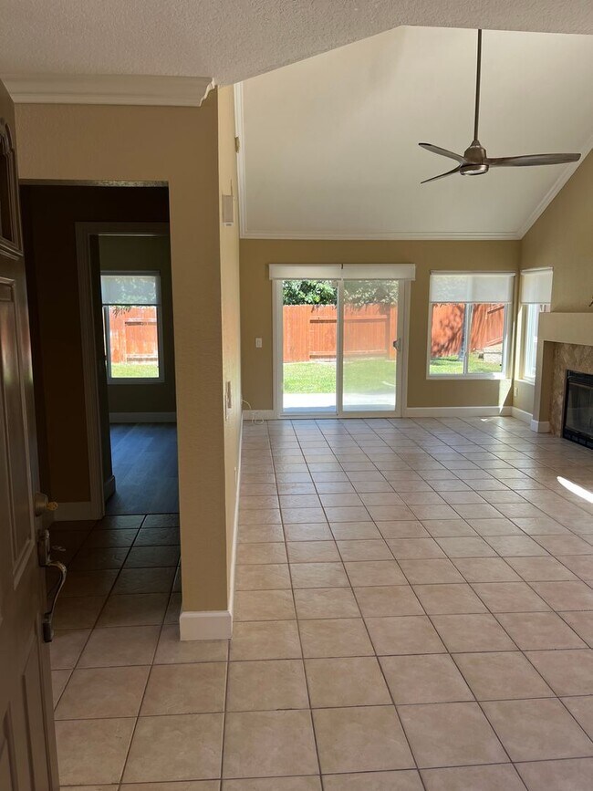 Foto del edificio - Rancho Del Oro Single Family Home