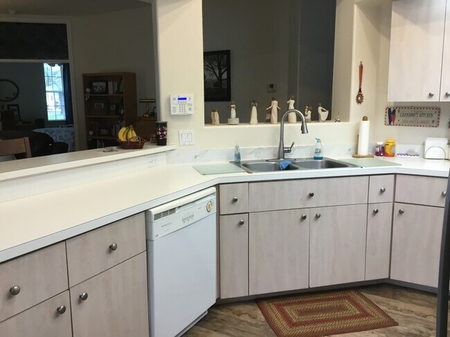 Foto del edificio - 4501 Golf Club Ln