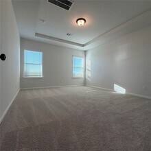 Building Photo - 3418 Lago Norence Dr