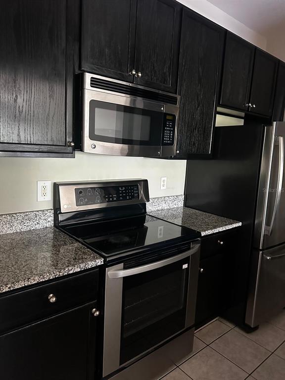 Foto del edificio - 6214 Stevenson Dr