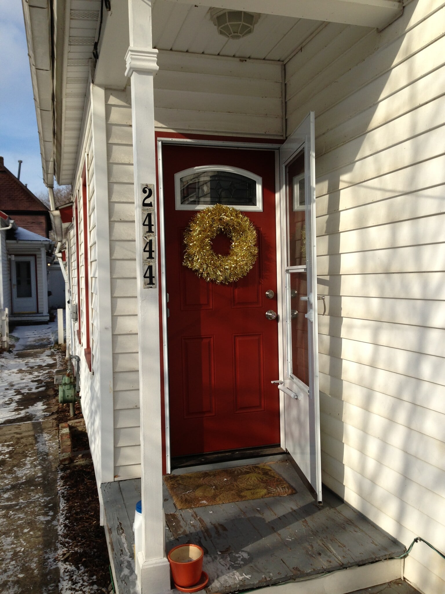 2444 W 10th St Cleveland, OH 44113 – photo 1