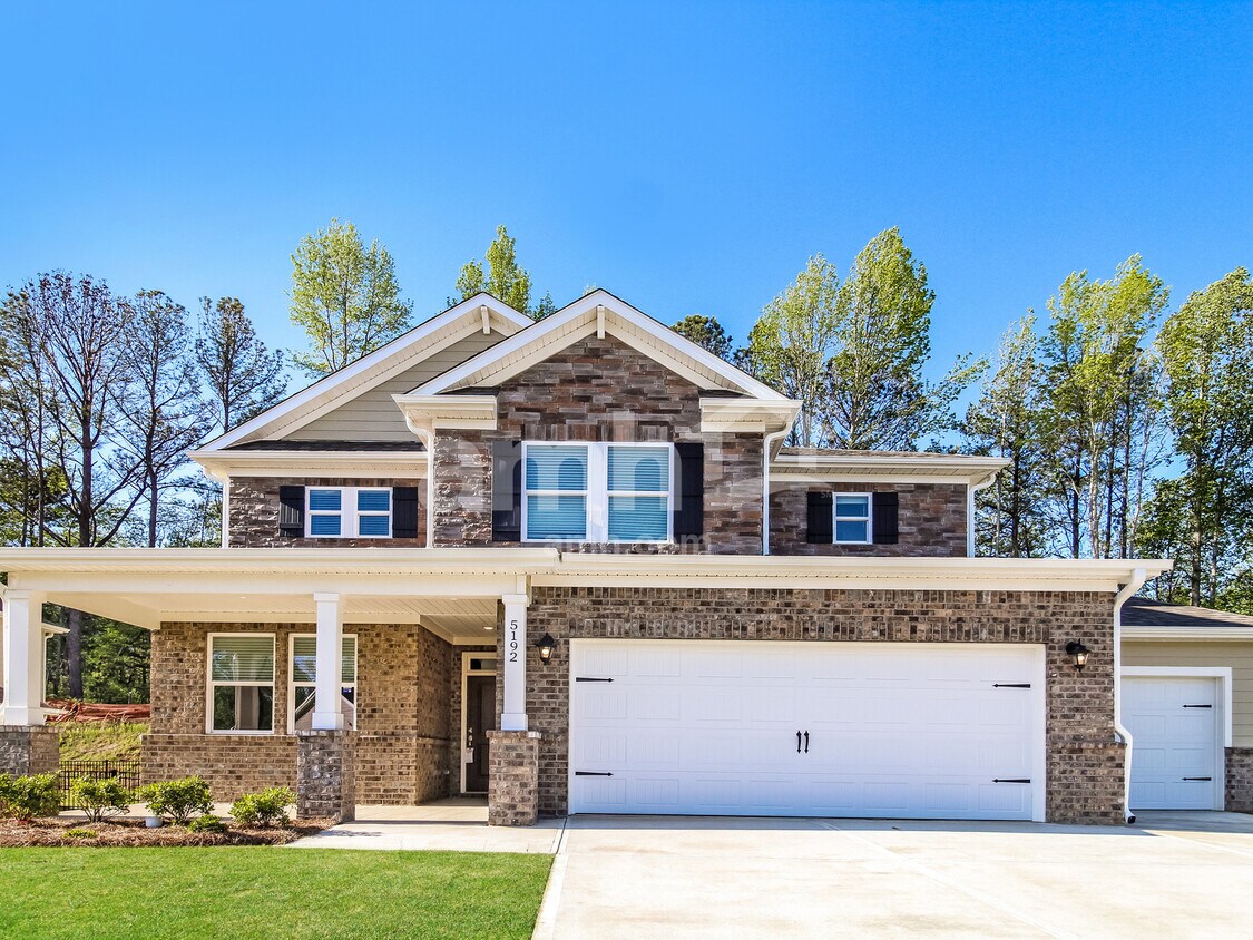 Foto principal - 5192 Blue Mountain Drive