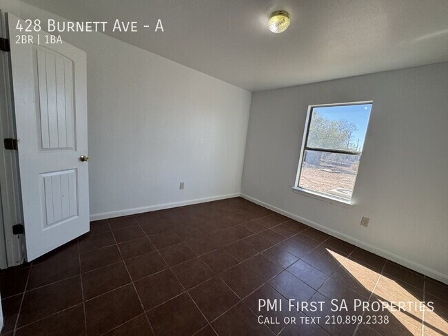 Foto del edificio - 428 Burnett Ave