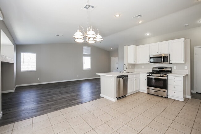 Building Photo - 6675 Montezuma Castle Ln